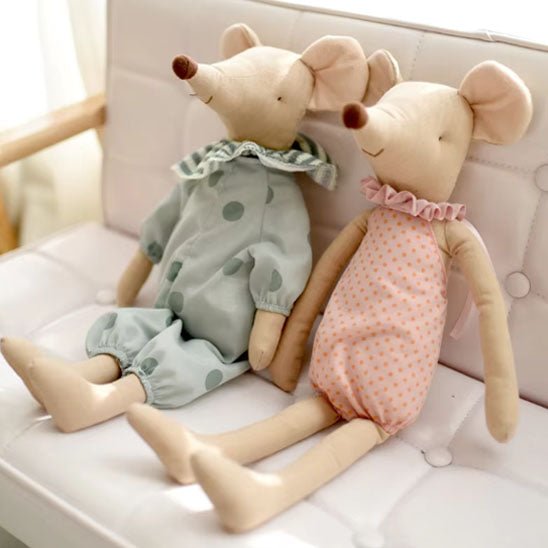 doudou bébé petite souris mignon