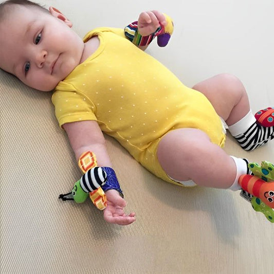 hochet bébé en tissu doux avec animaux rigolos