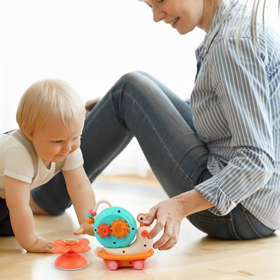 jouet pour bebe escargot couleurs vives